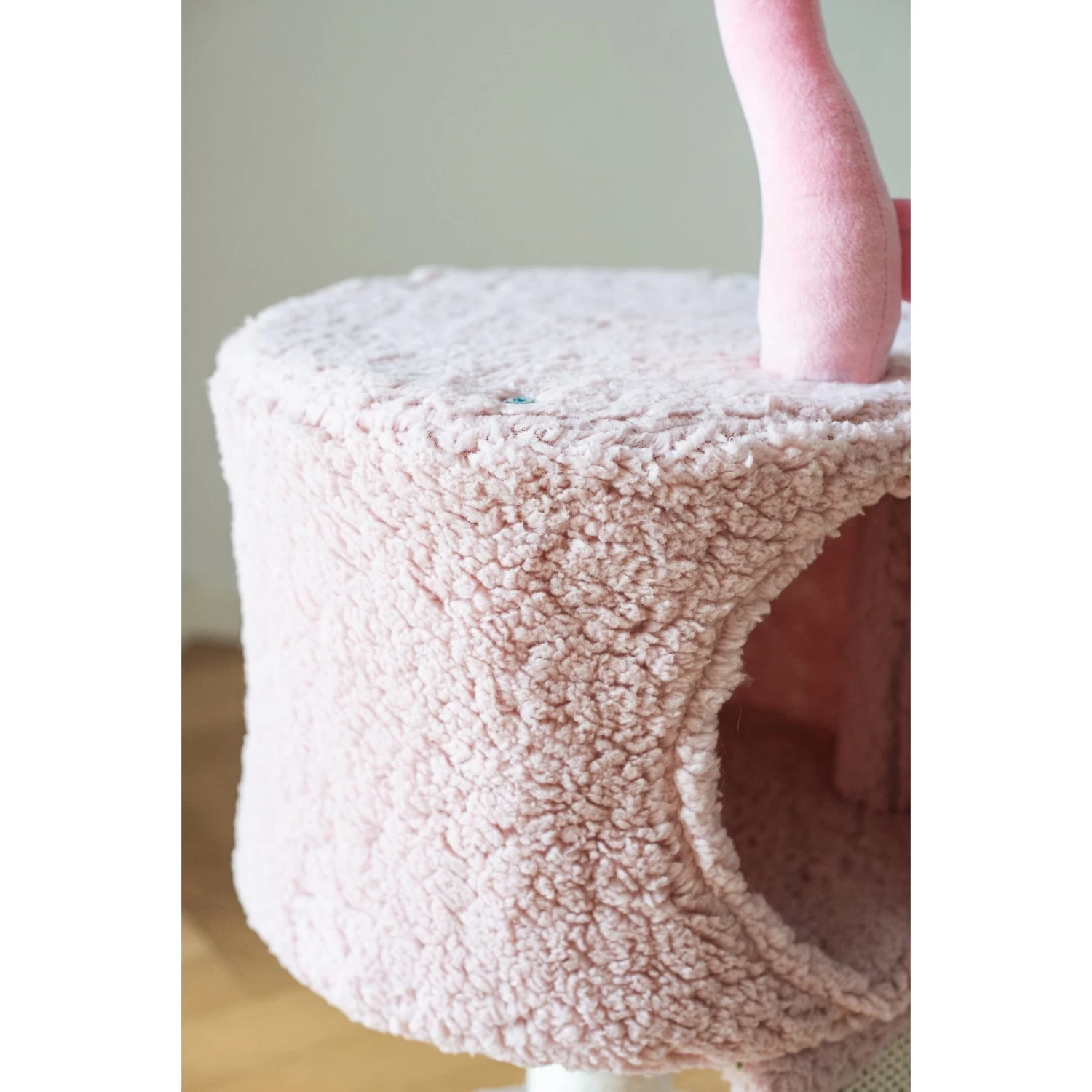 Catry 32-in Flamingo Design With Sisal Scratching Post Cat Tree, Pink 8 Catry 32-in Flamingo Design With Sisal Scratching Post Cat Tree, Pink - Image 6